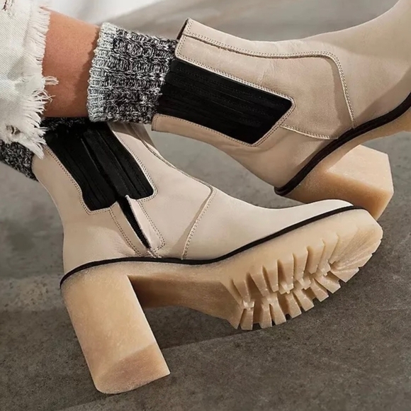 Free People Boots Sz 10 White James Chelsea Lug Sole Chunky Y2K 90s NIB - Picture 1 of 13